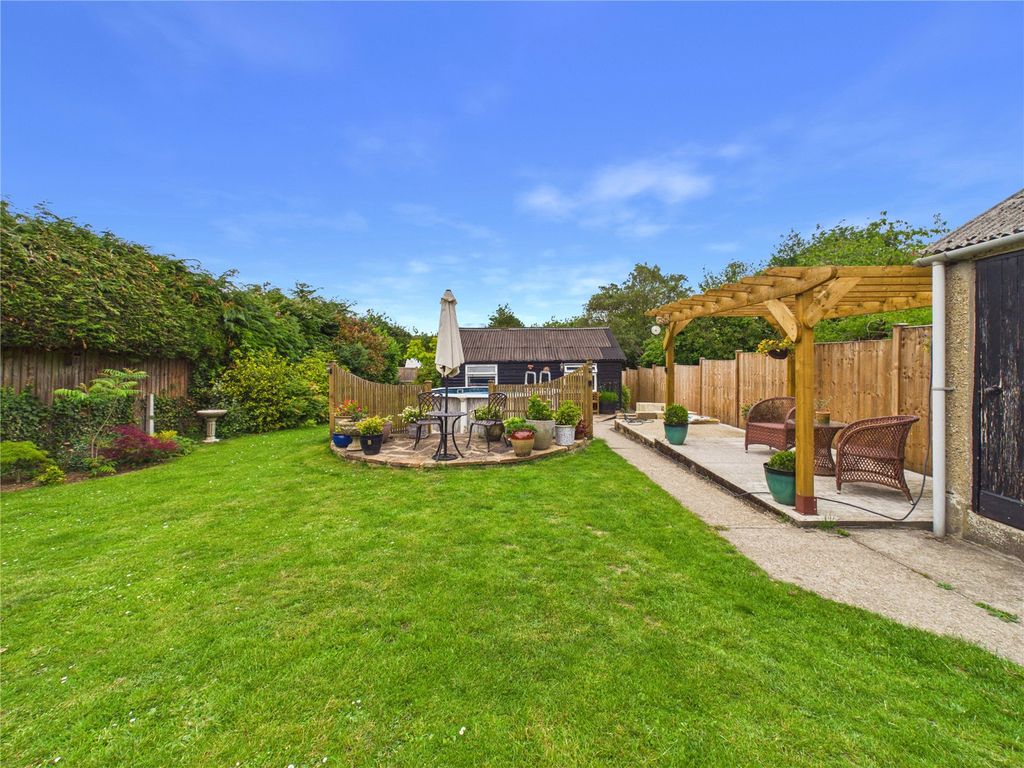 Property photo 3 of 19 Picture No. 13