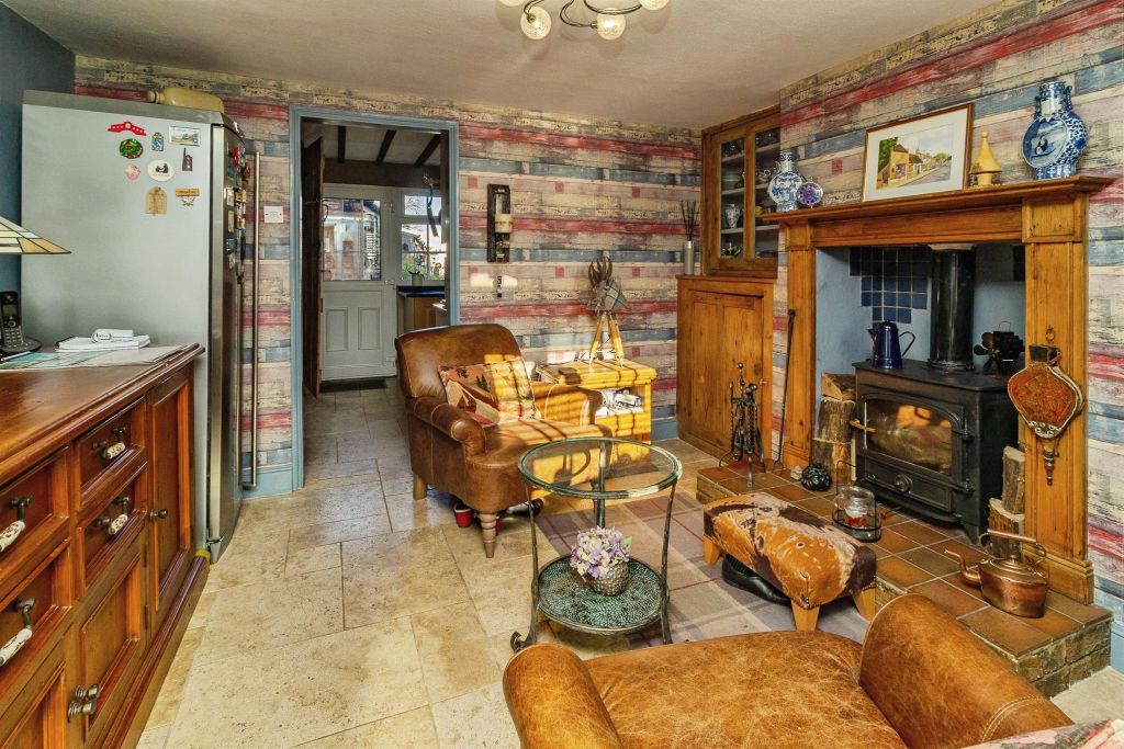 Property photo 3 of 17