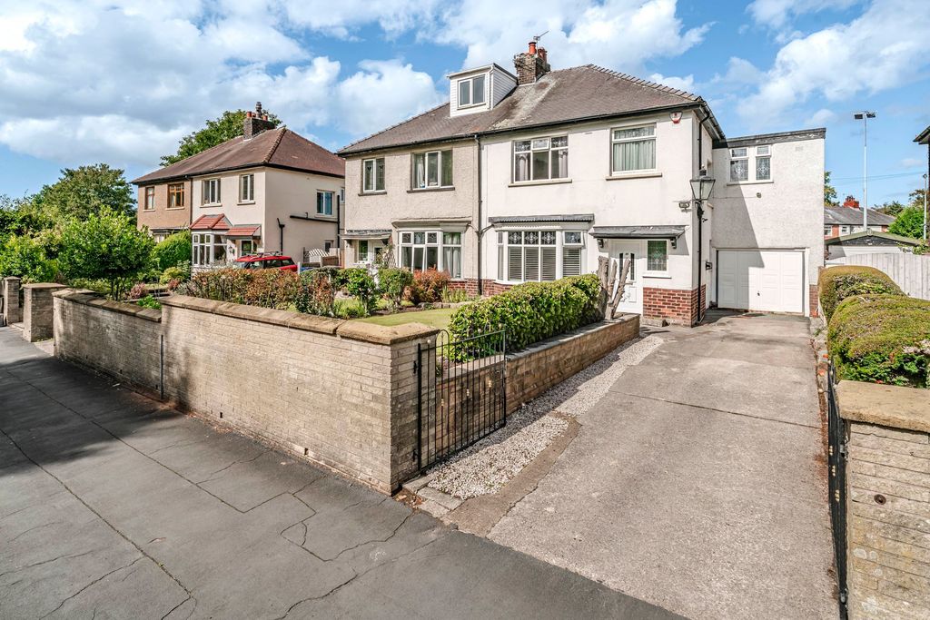 Property photo 1 of 39