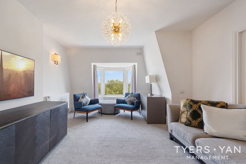 Property photo 1 of 20 Reception Room