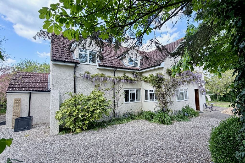 Property photo 1 of 34