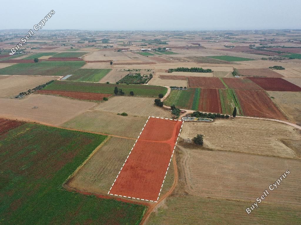 Property photo 2 of 8