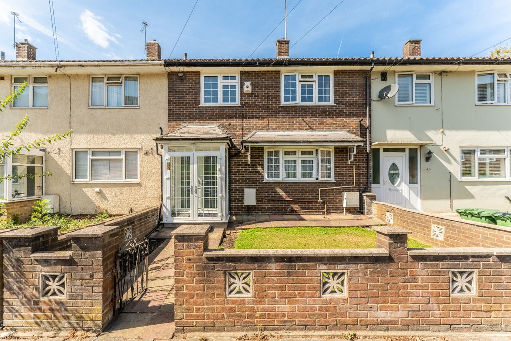 Property photo 1 of 15 5308121