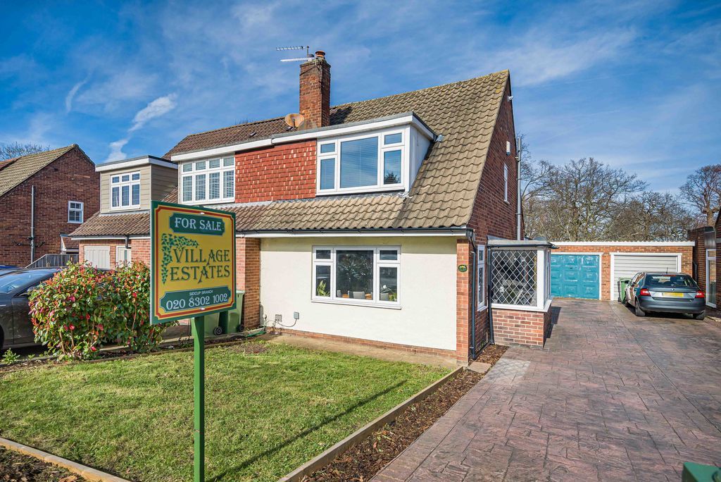 Property photo 1 of 16 External