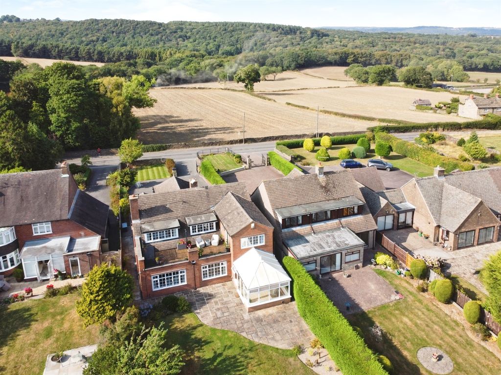 Property photo 2 of 27