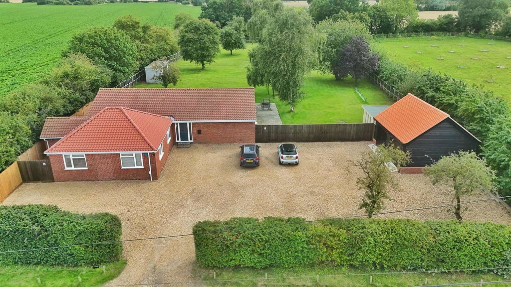 Property photo 2 of 21