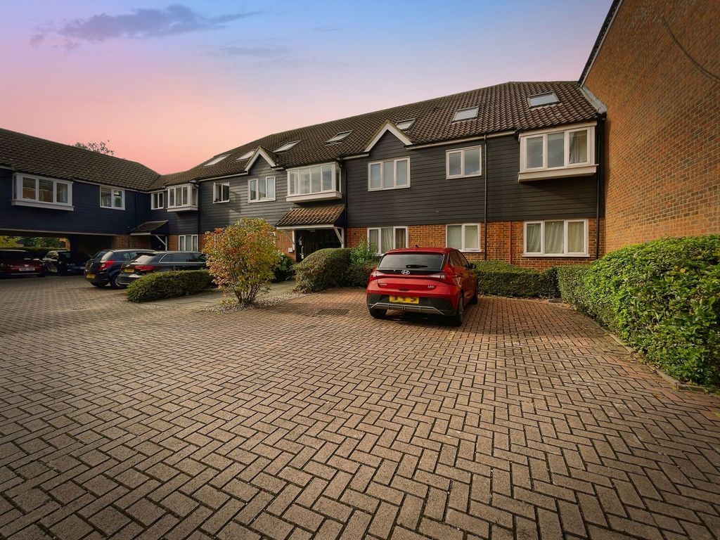 Property photo 1 of 20