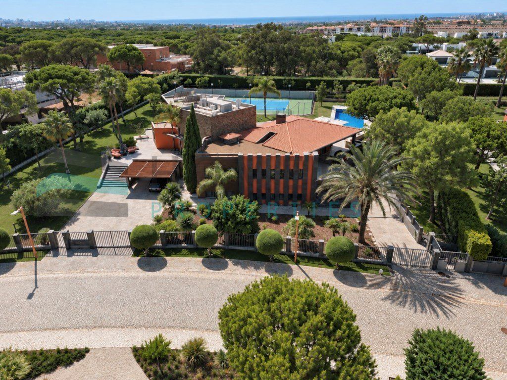 Property photo 1 of 66 Luxury Detached Villa 5 Bedrooms - Vilamoura