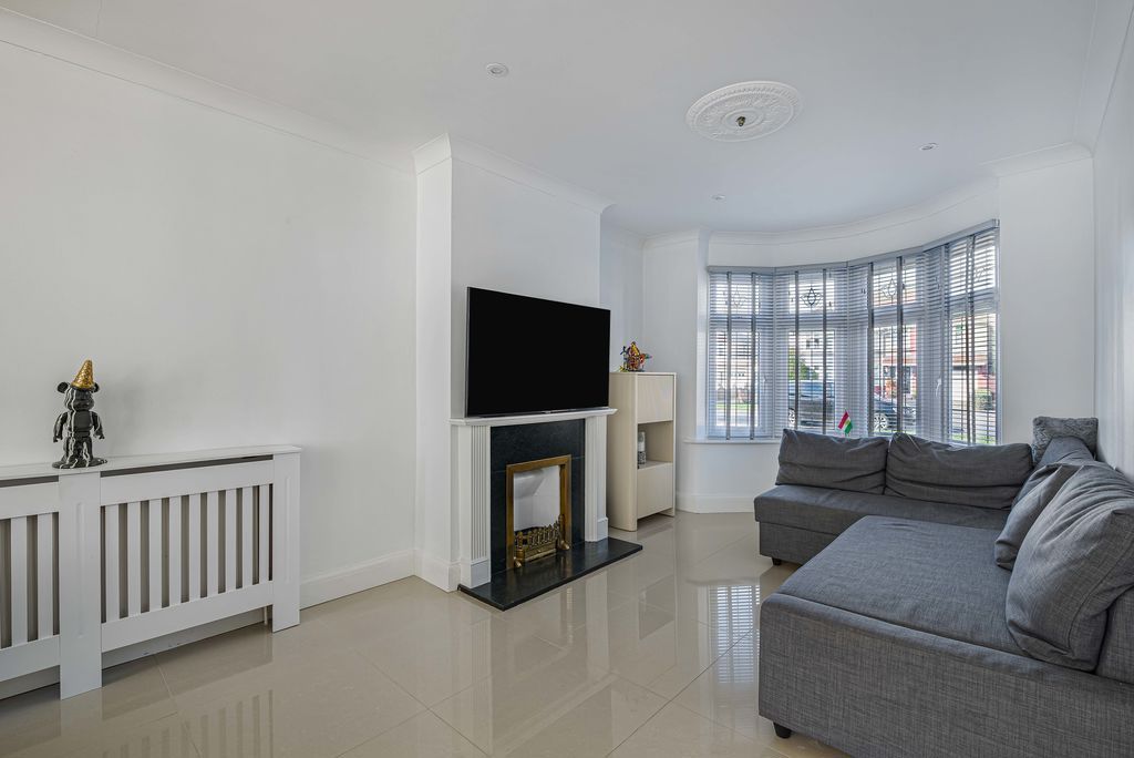 Property photo 2 of 15 Living Room