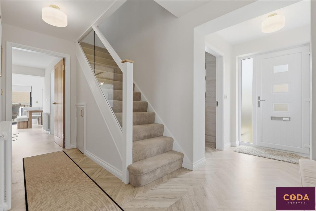 Property photo 3 of 42 Crum7583.Jpg