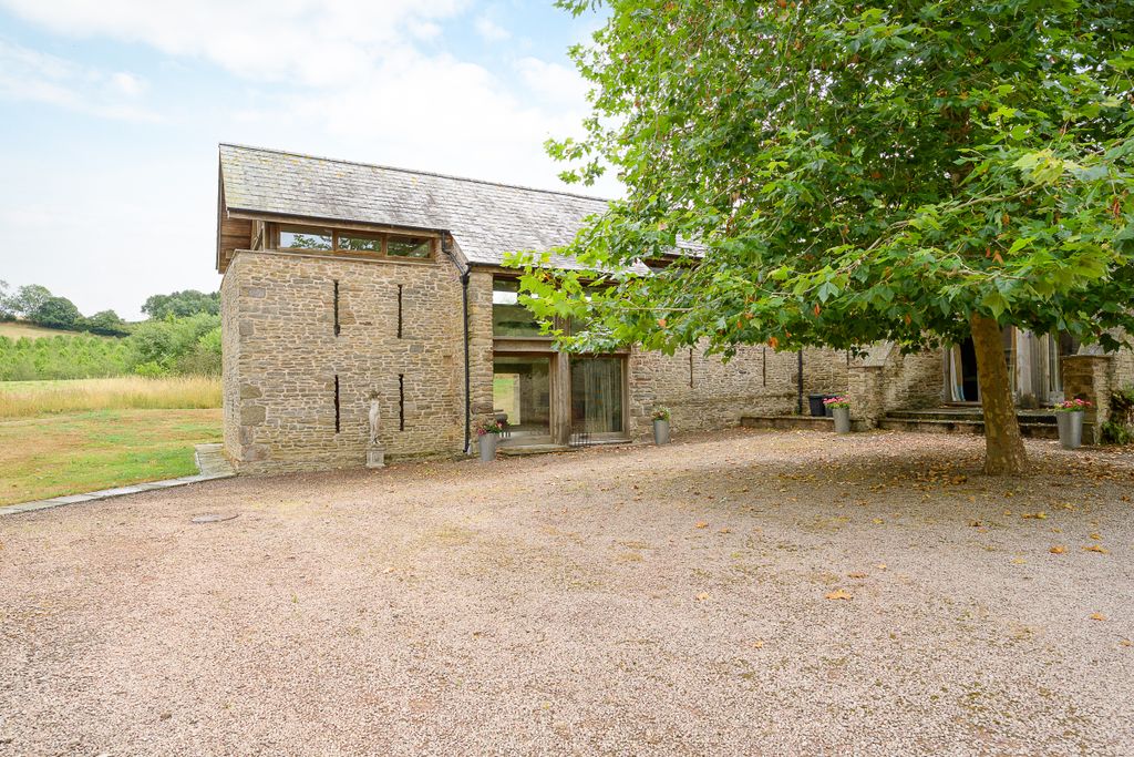 Property photo 1 of 16 The Great Barn, Woodhouse Farm-1