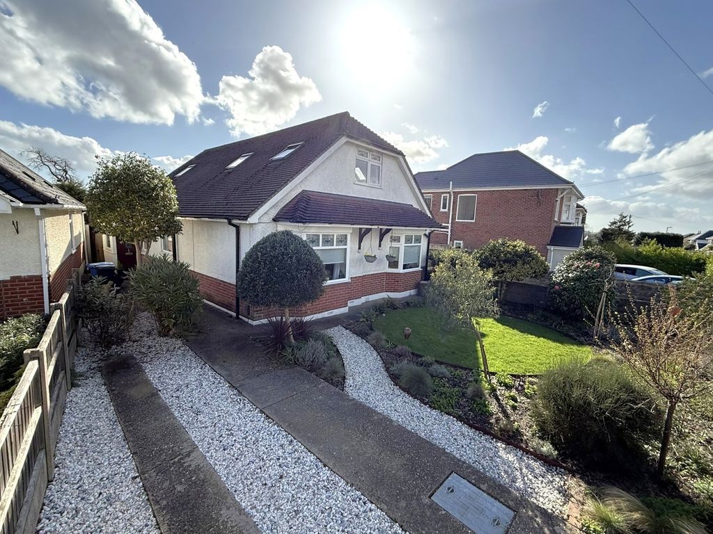 Property photo 1 of 36