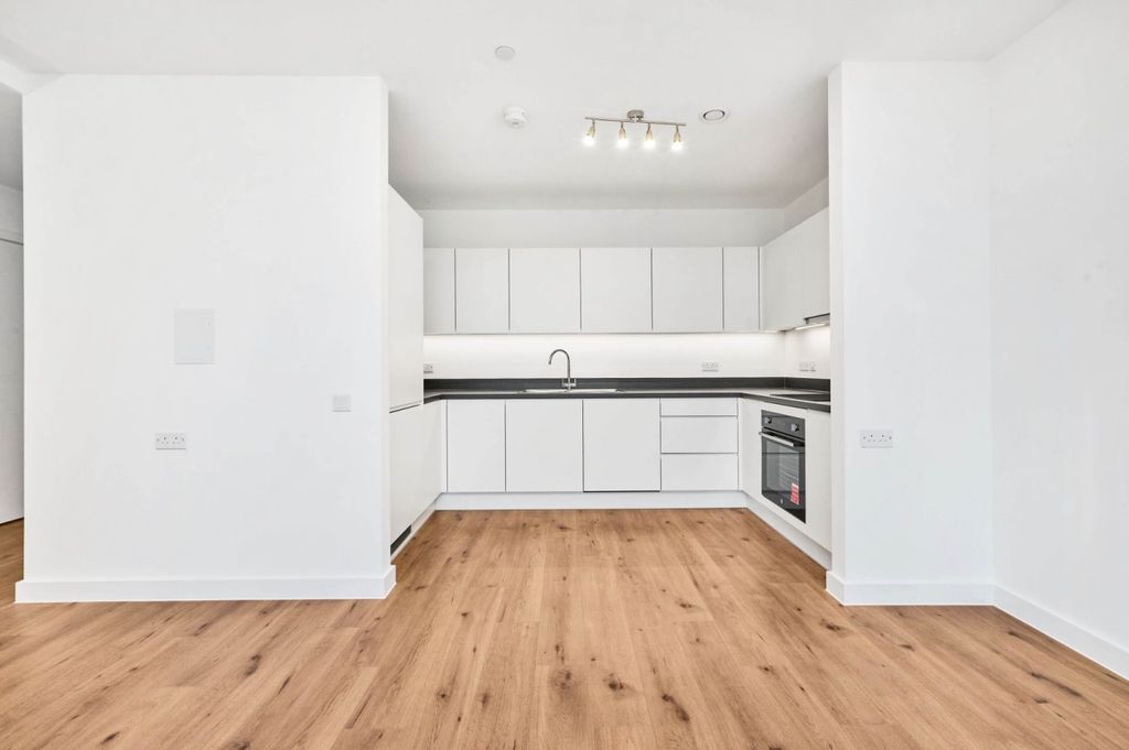 Property photo 1 of 19 Kfh_-_Transport_Hous