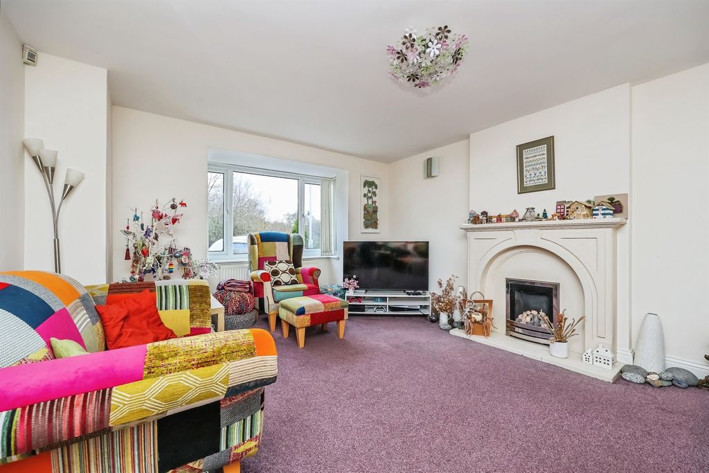 Property photo 2 of 30