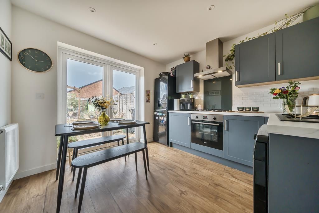 Property photo 2 of 20 Kitchen/Dining Area