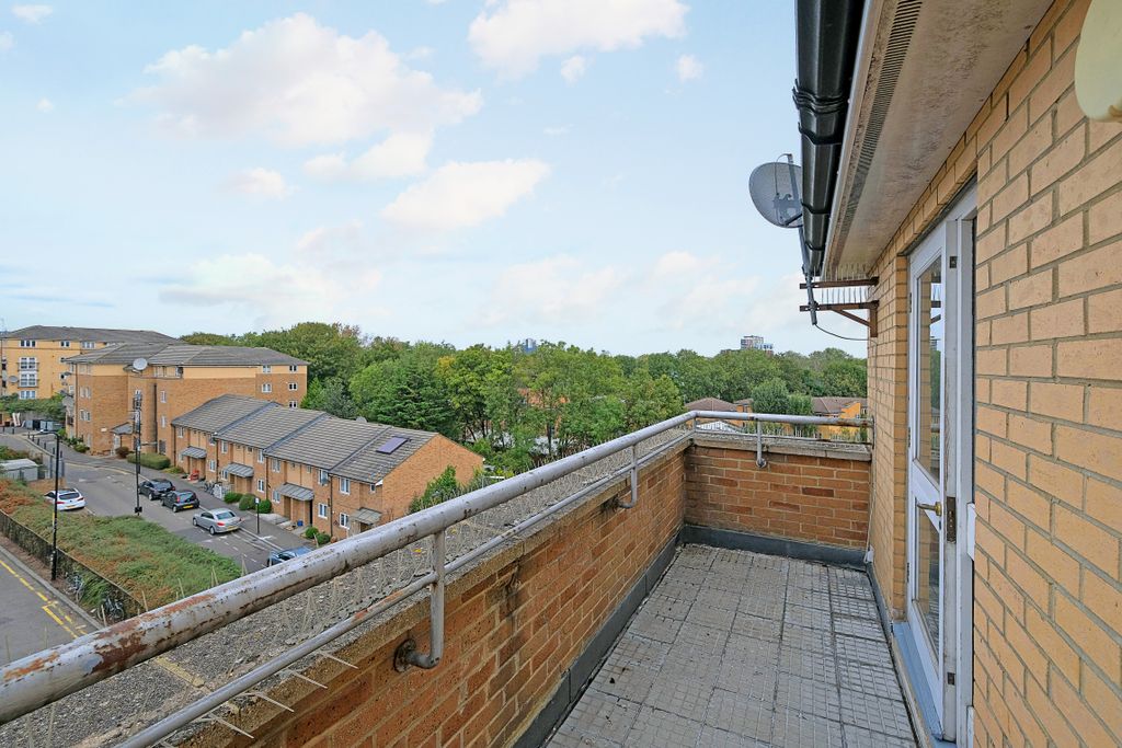 Property photo 2 of 7