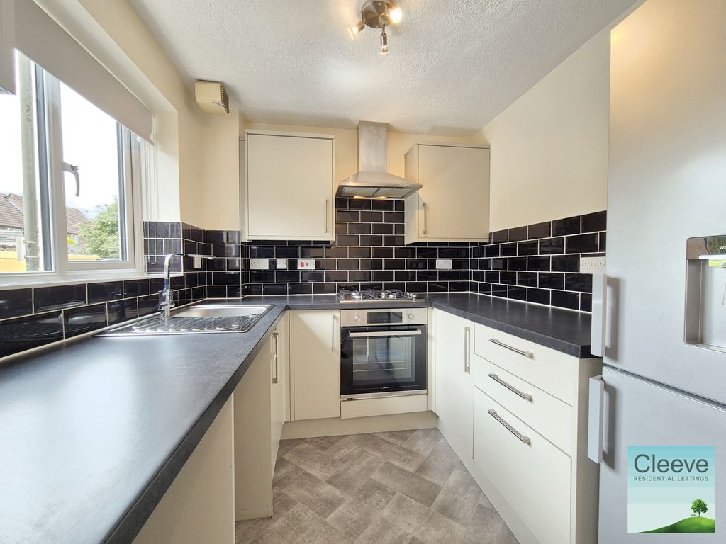 Property photo 2 of 12 1000020631