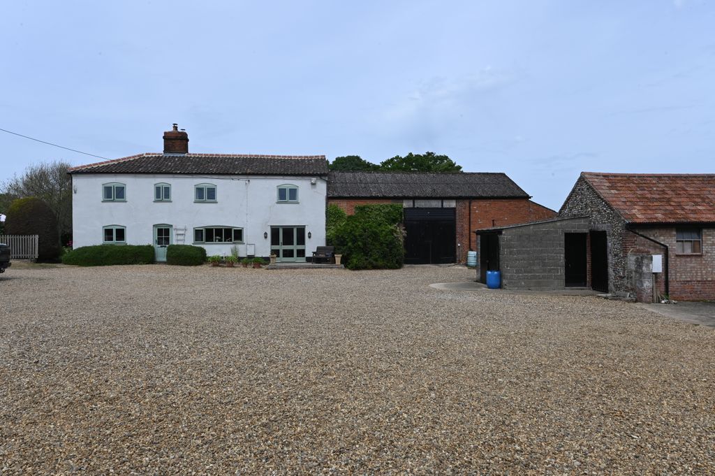 Property photo 3 of 41 Copelands0032