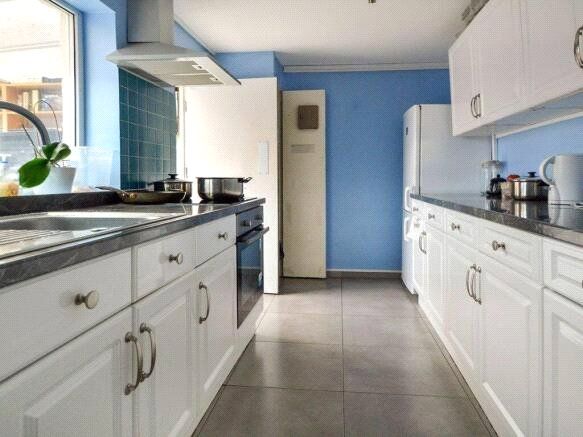 Property photo 2 of 8 Picture No. 06