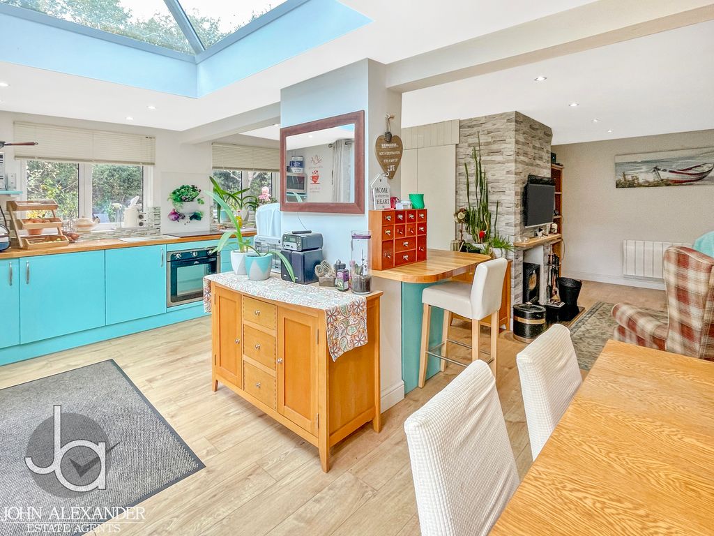 Property photo 2 of 21 20251018_144053717_0.5