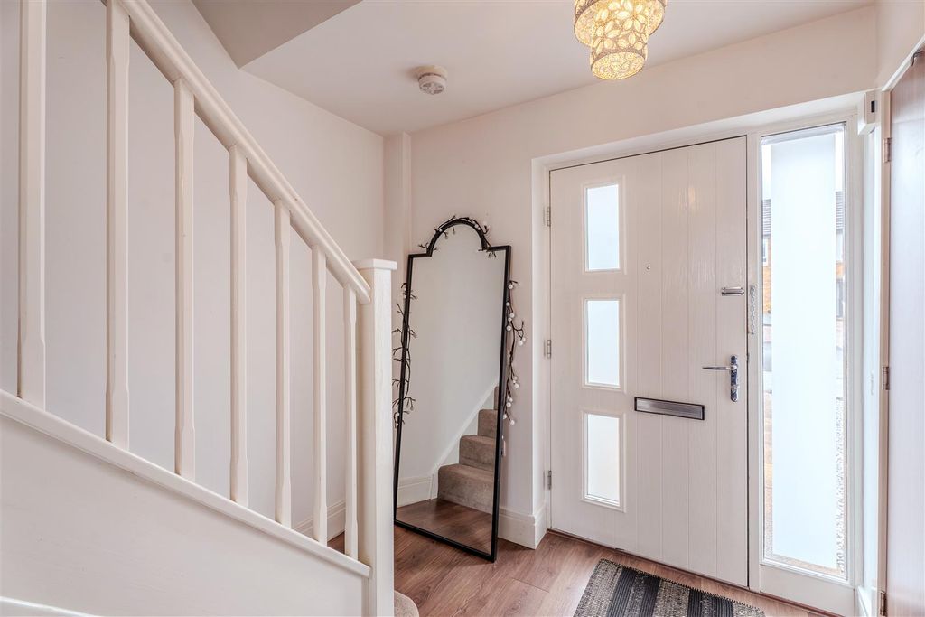 Property photo 3 of 30 3Busby-16.Jpg