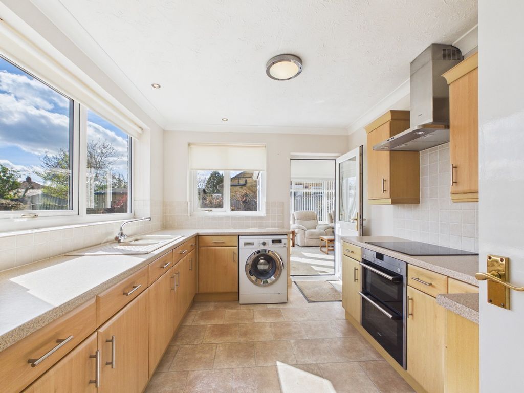 Property photo 2 of 16 5044734