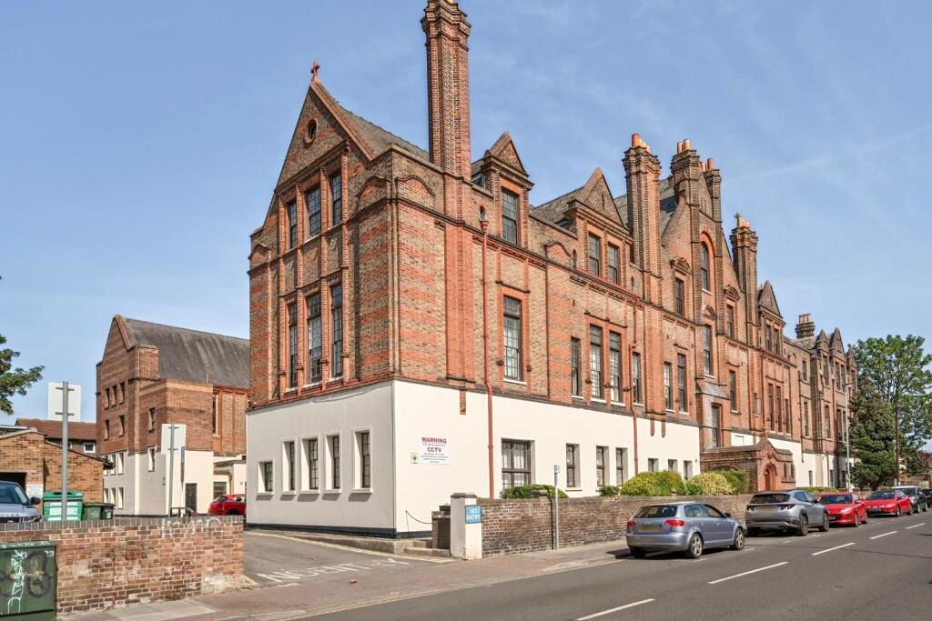 Property photo 1 of 18