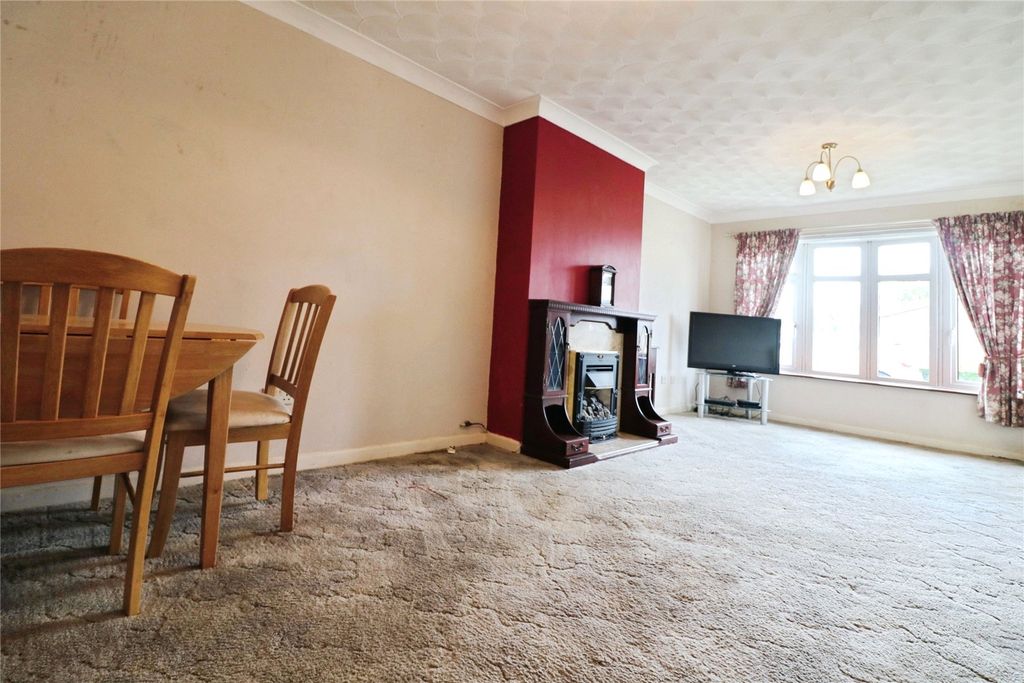 Property photo 3 of 10 Picture No. 13