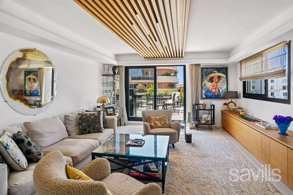 Property photo 1 of 18 Basse Californie – Elegant Duplex Apartment With Sea Views