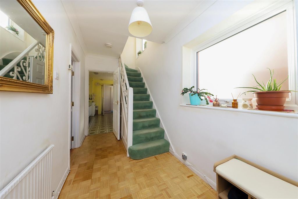 Property photo 2 of 13 Hall