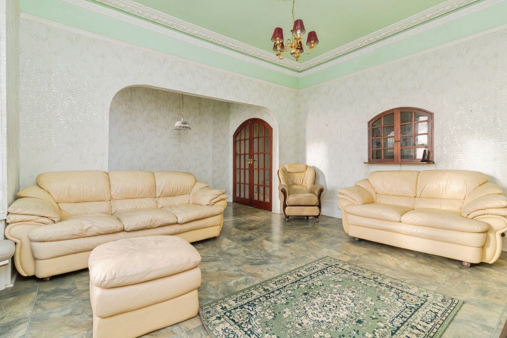 Property photo 3 of 20 Pbox-Img.Jpg