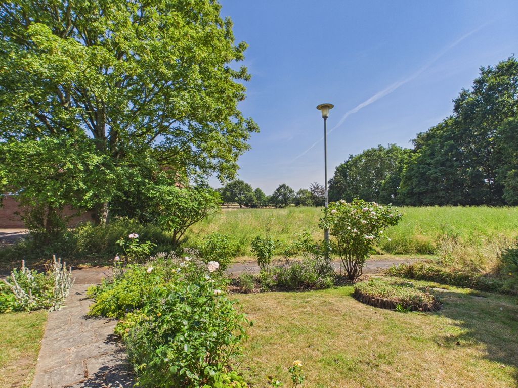 Property photo 3 of 33 Cam02366G0-Pr0176-Still003
