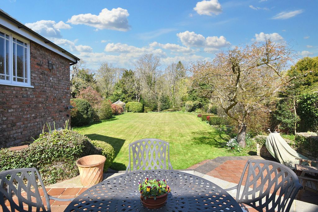 Property photo 2 of 26 Granary (27)