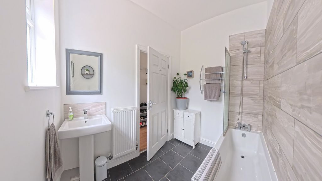 Additional image 18 of 4 bed detached bungalow for saleBridgnorth Road, Bridgnorth WV16