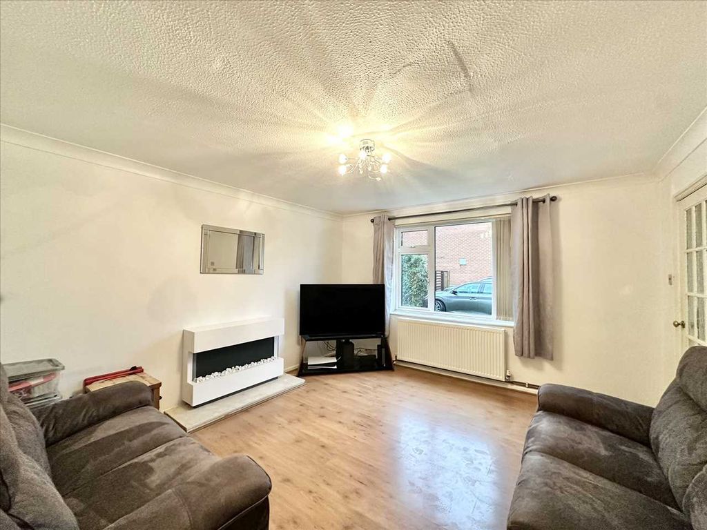 Property photo 3 of 22