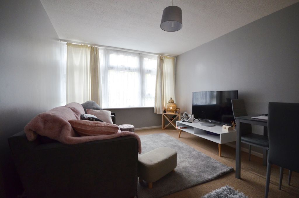 Property photo 3 of 7 Dsc_0328-Min