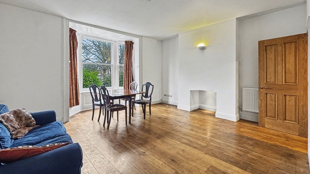 Property photo 1 of 8 Bright, Spacious Living Area With Bay Window...