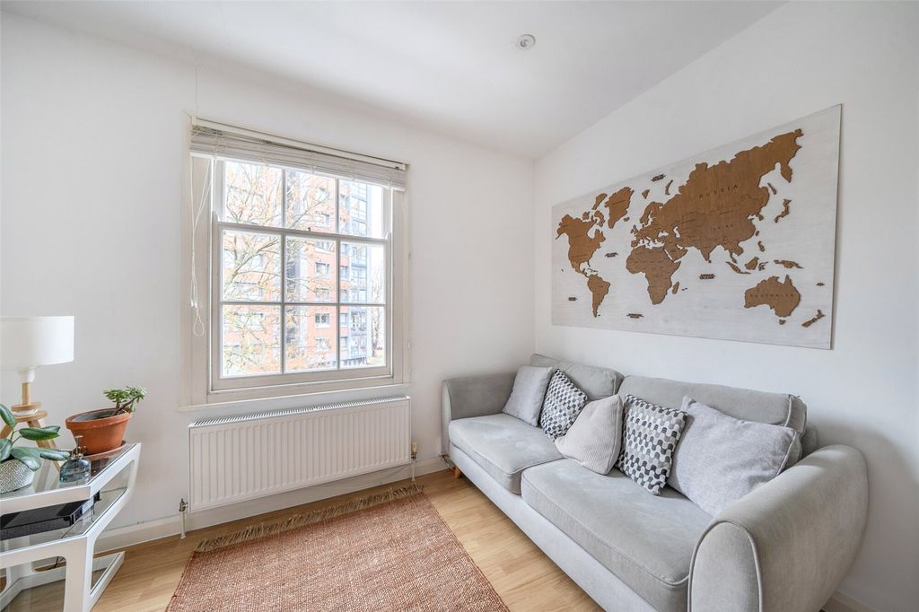 Property photo 2 of 11 Reception