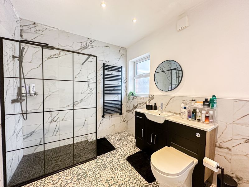 Property photo 3 of 25 Photo 5