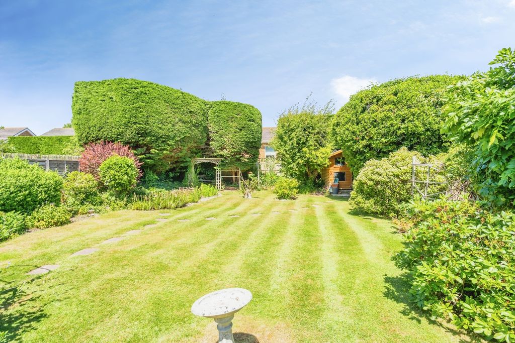 Property photo 3 of 18 Pbox-Img.Jpg