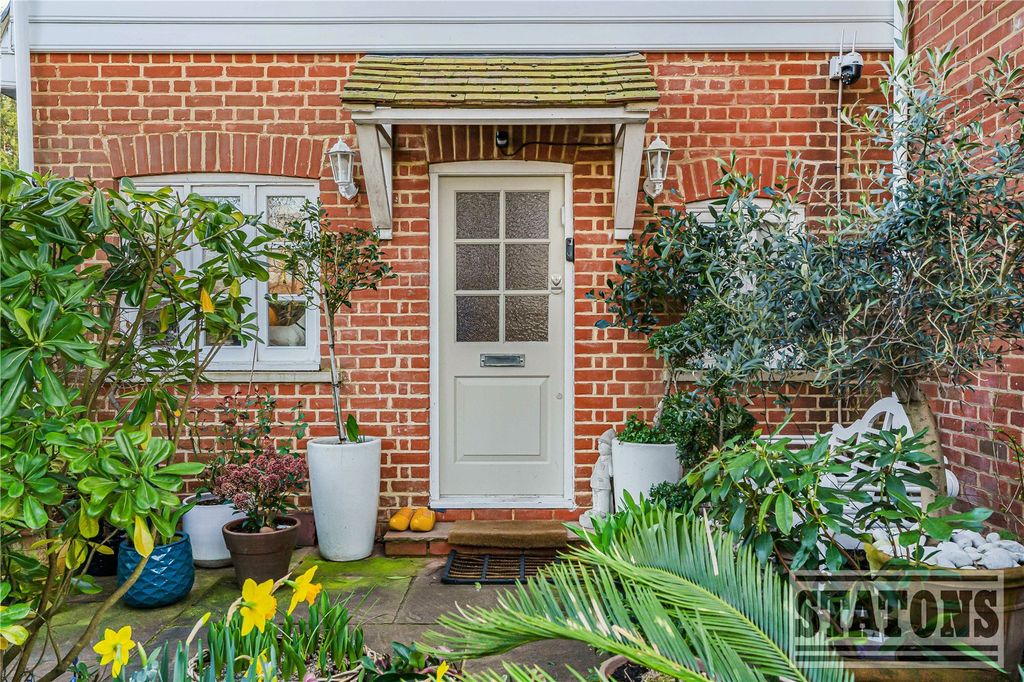 Property photo 2 of 26 Picture No. 03