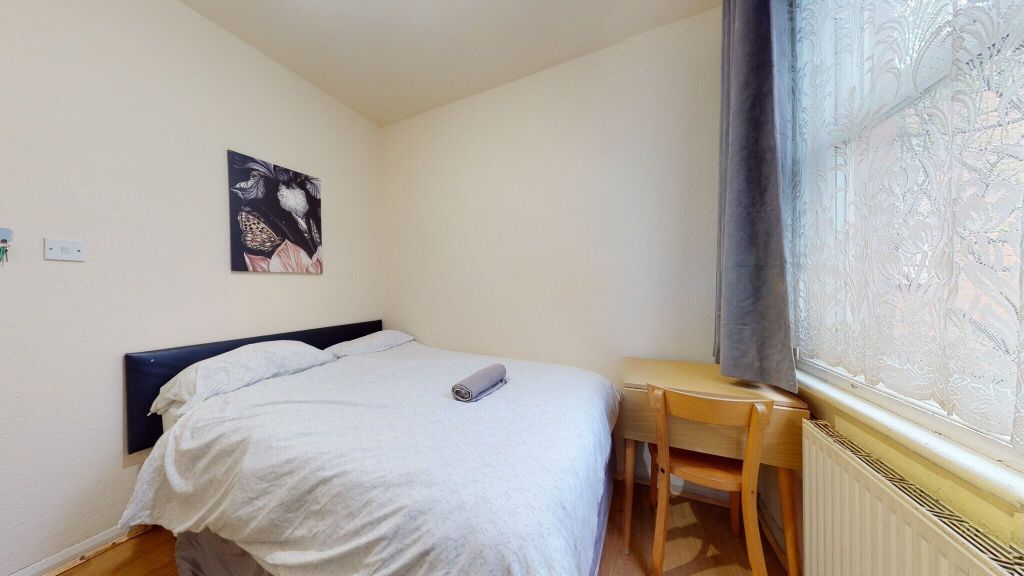 Property photo 3 of 4 Bedroom