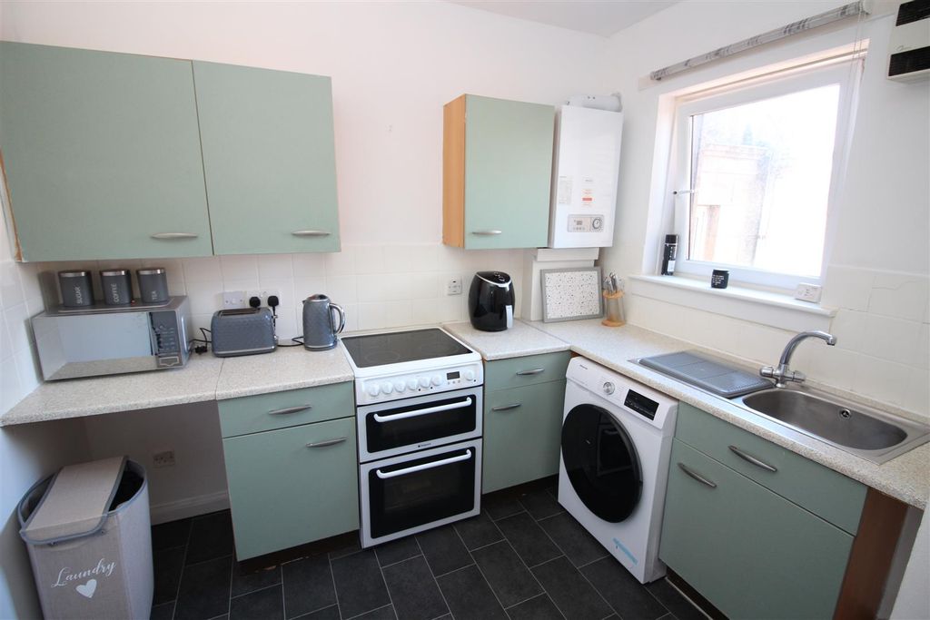 Property photo 3 of 13