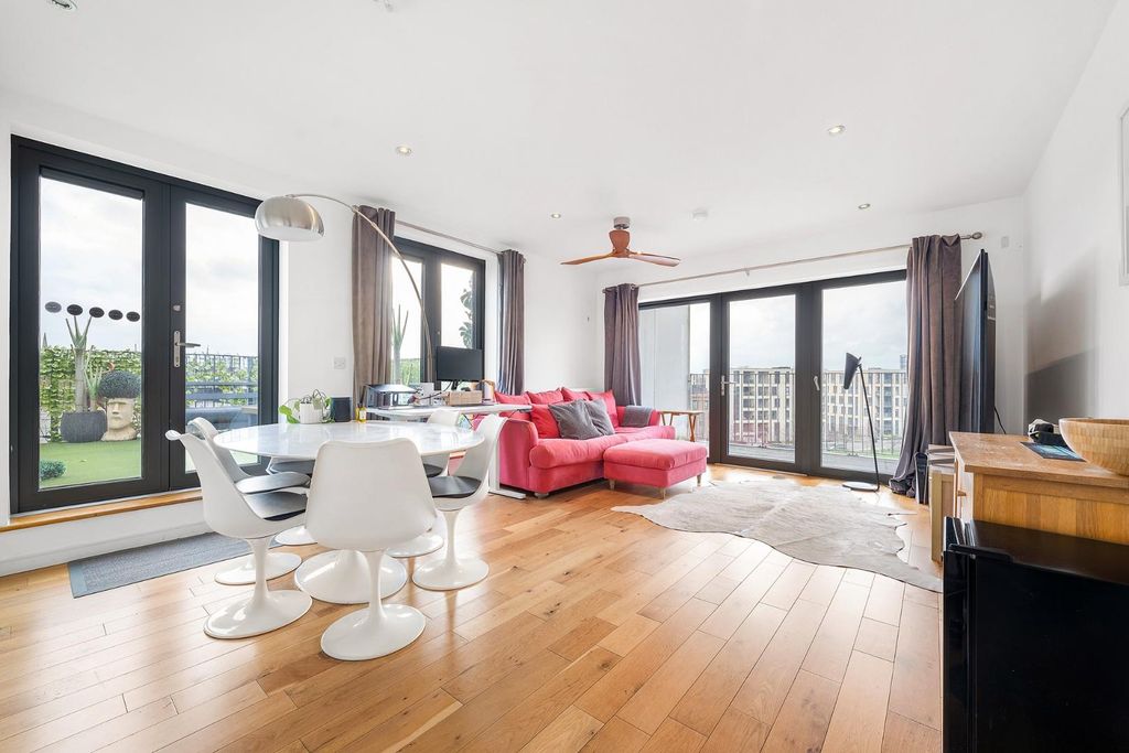 Property photo 1 of 19 Reception.Jpg