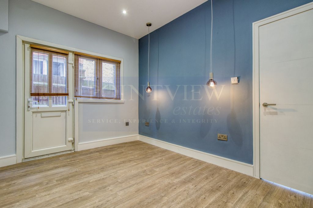 Property photo 2 of 6 Photo 2