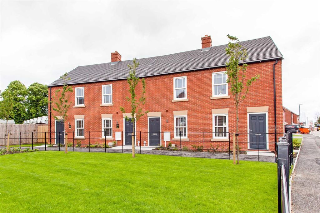 Property photo 1 of 5