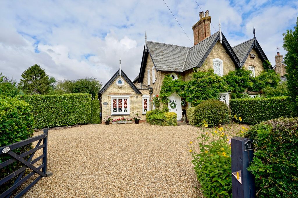 Property photo 1 of 24