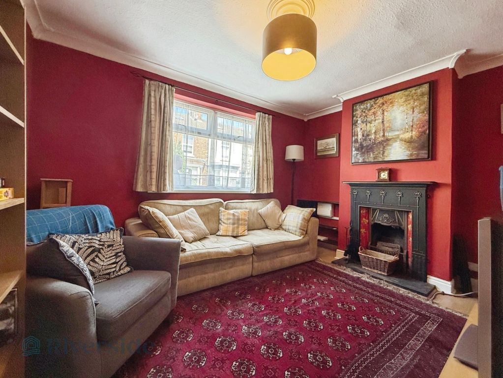 Property photo 3 of 11