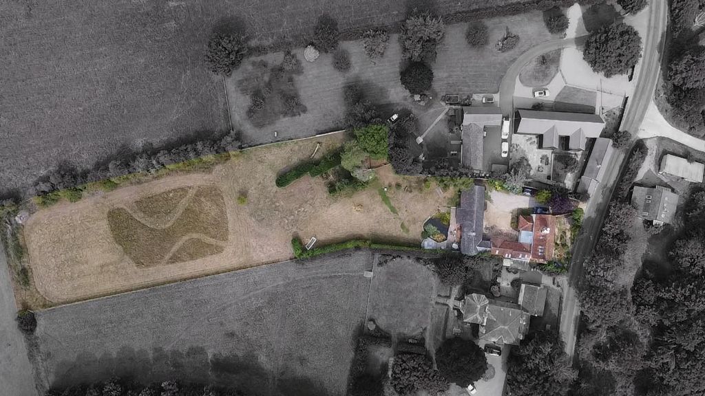 Property photo 2 of 40 Aerial