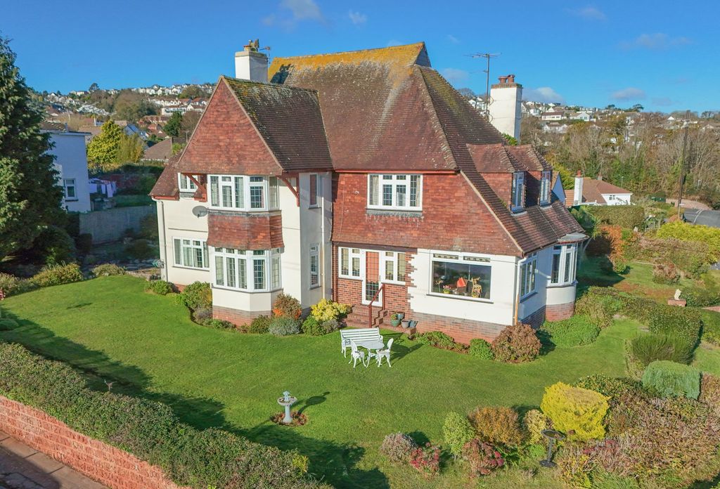 Property photo 1 of 25